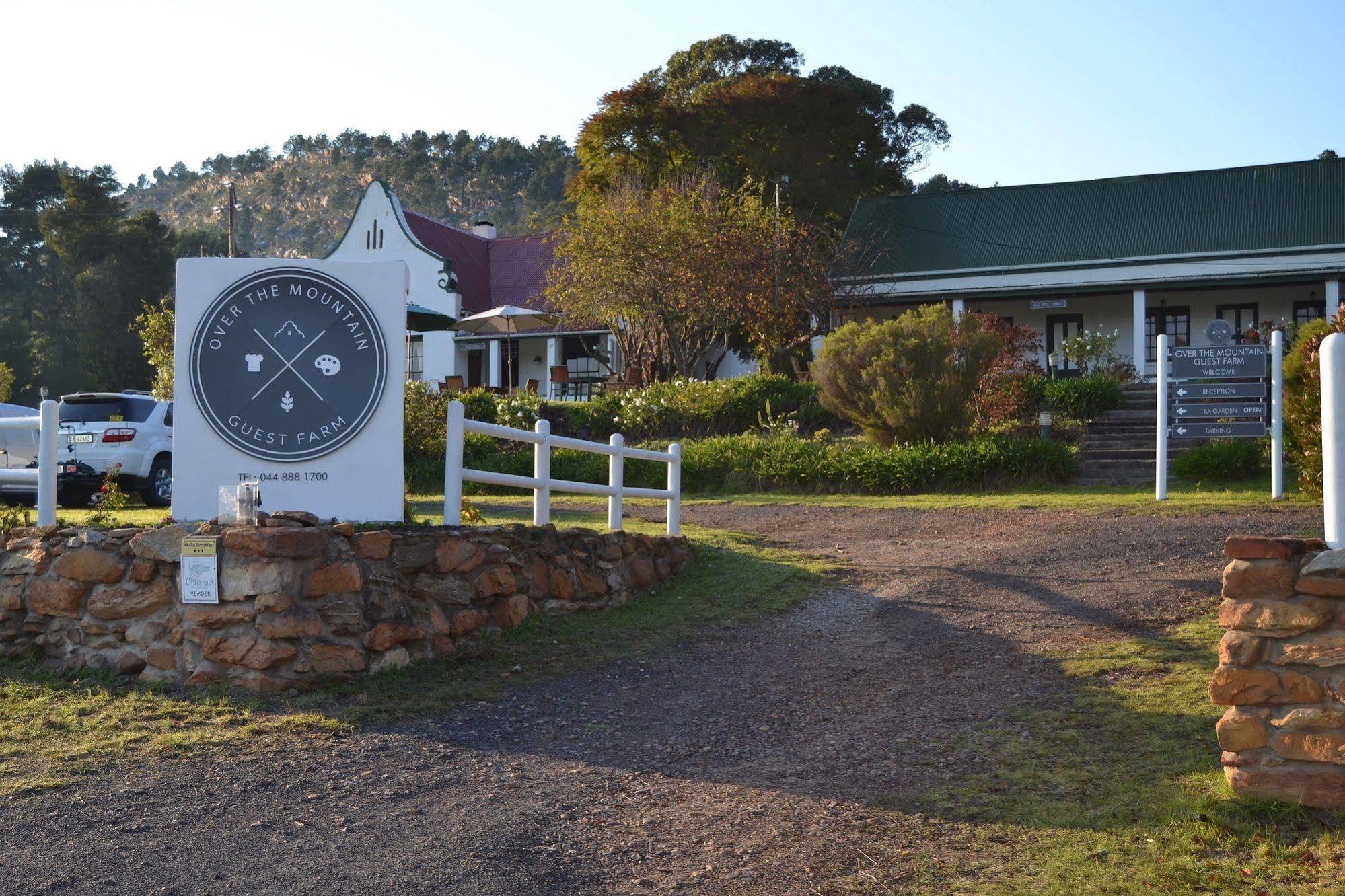 Over The Mountain Guest Farm George Luaran gambar